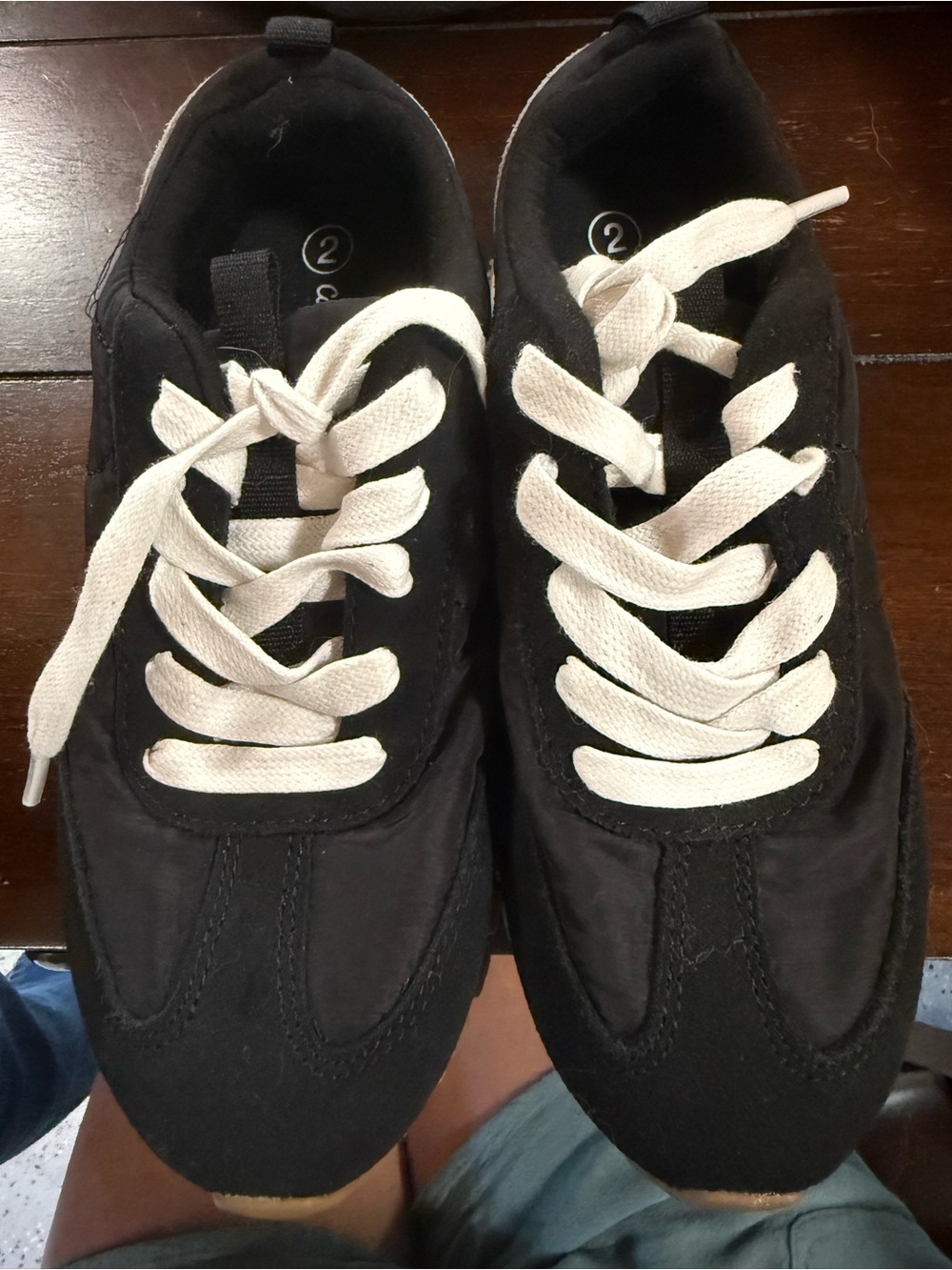 Black Casual Sneakers with White Laces